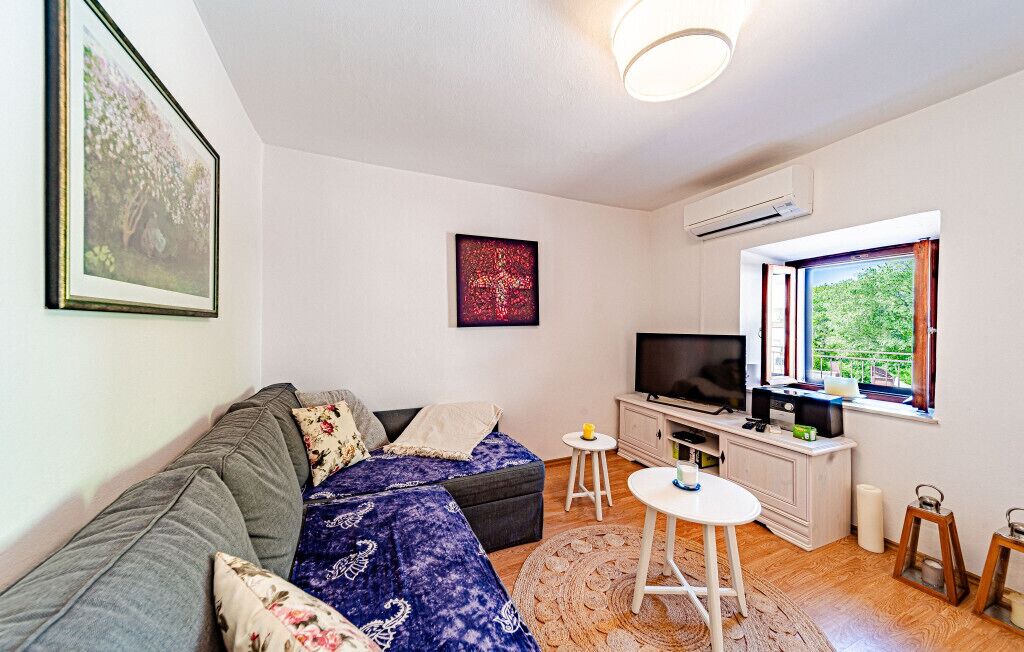 Photo of Others in Oslje