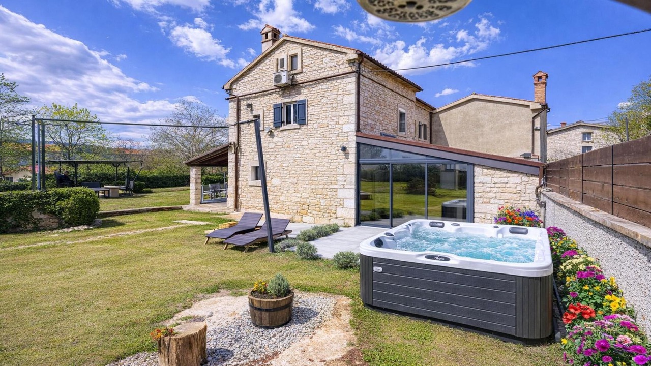 Photo of Outdoor in Belavici