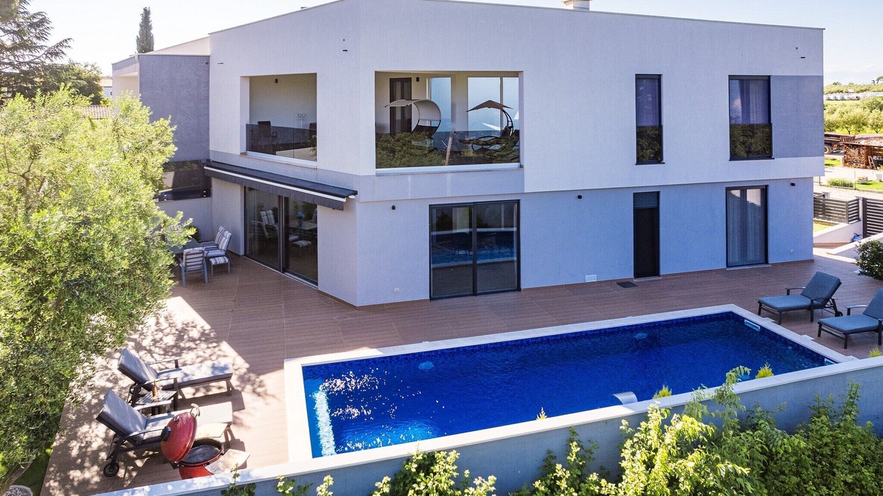 Photo of Outdoor in Cervar