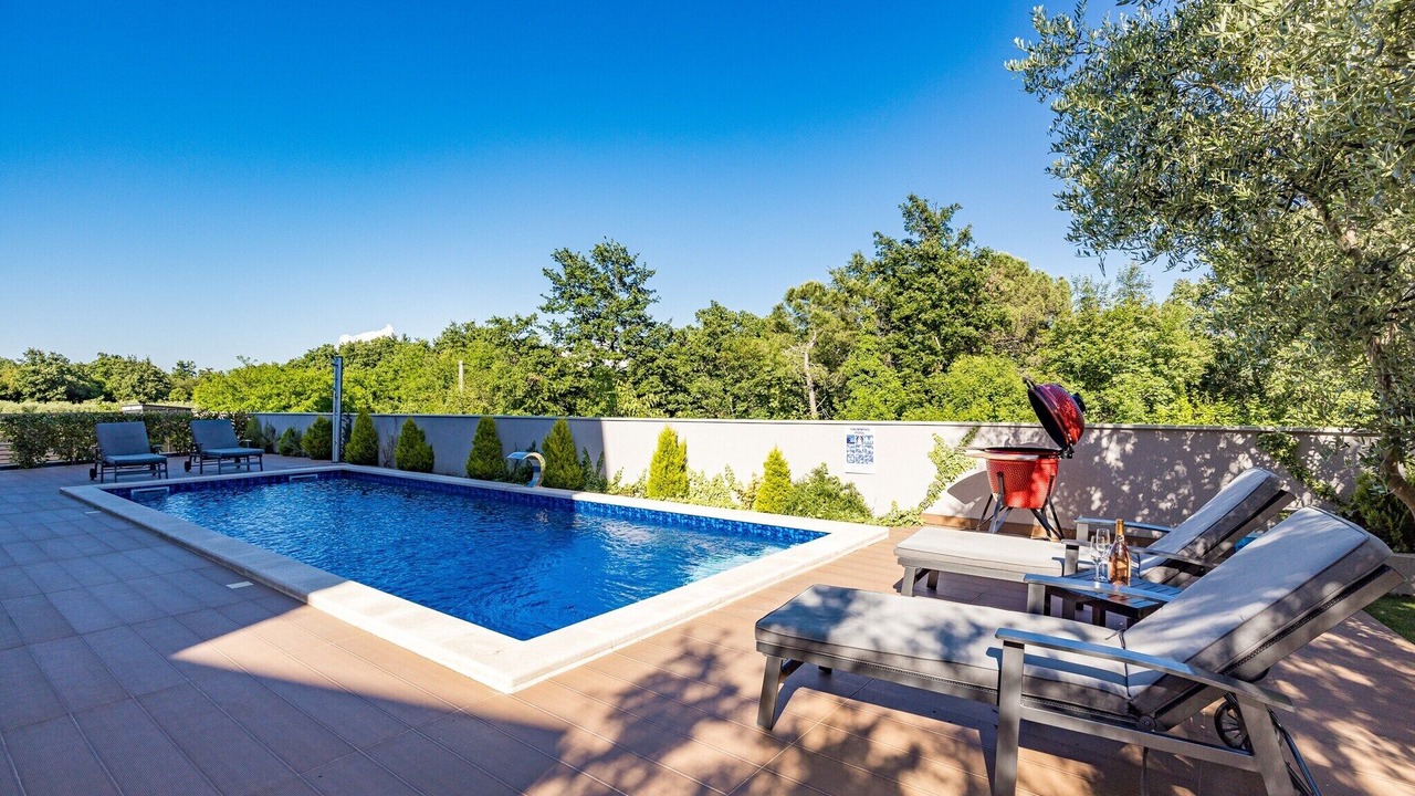 Photo of Outdoor in Cervar
