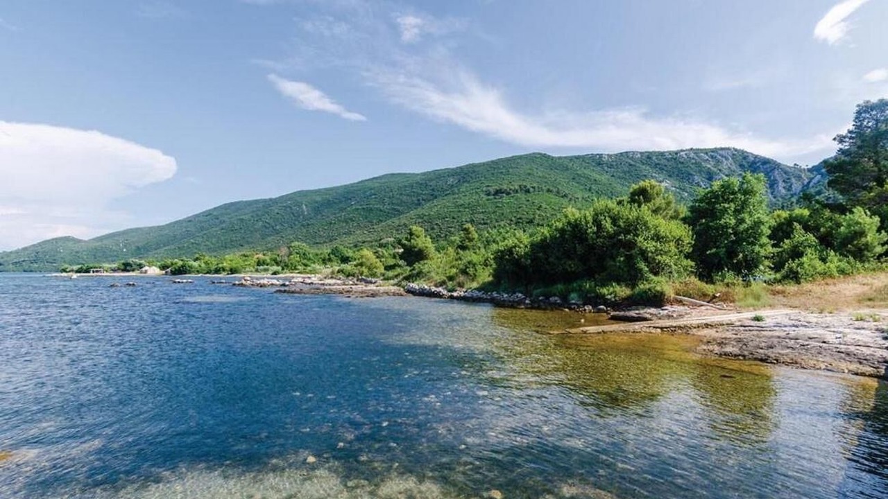 Photo of Others in Ston