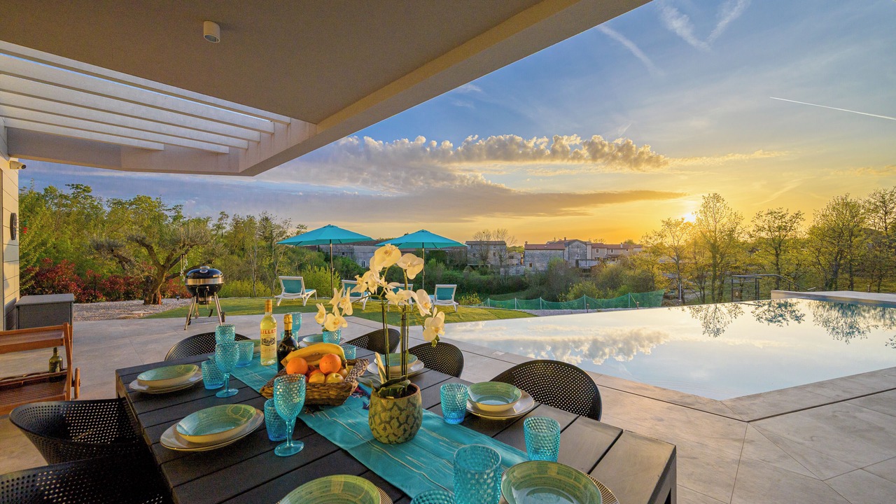 Photo of Outdoor in Peresiji