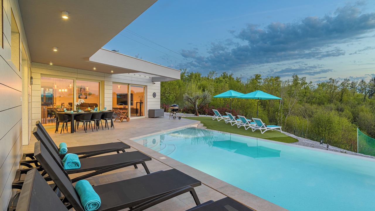 Photo of Outdoor in Peresiji