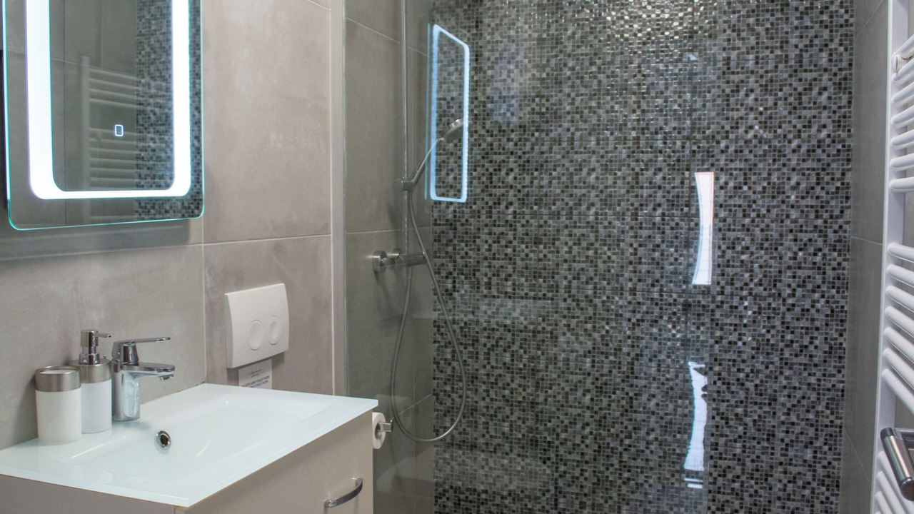 Photo of Bathroom in Iz