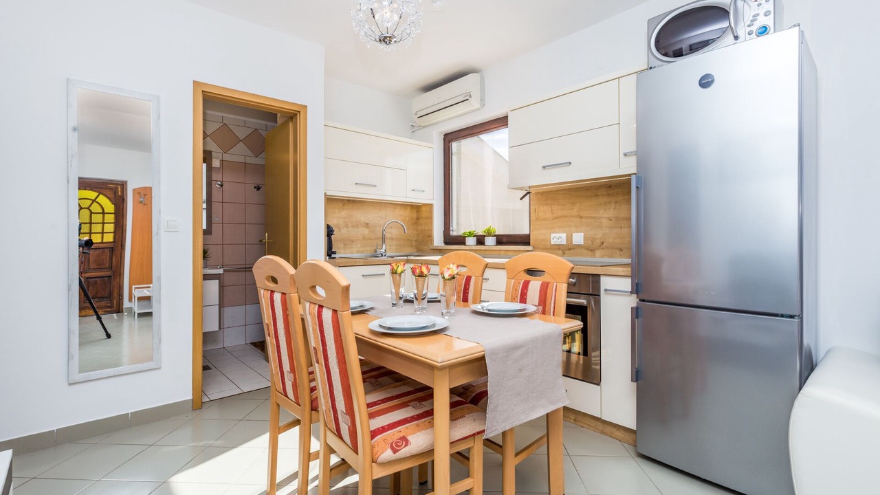 Photo of Kitchen in Sarsoni