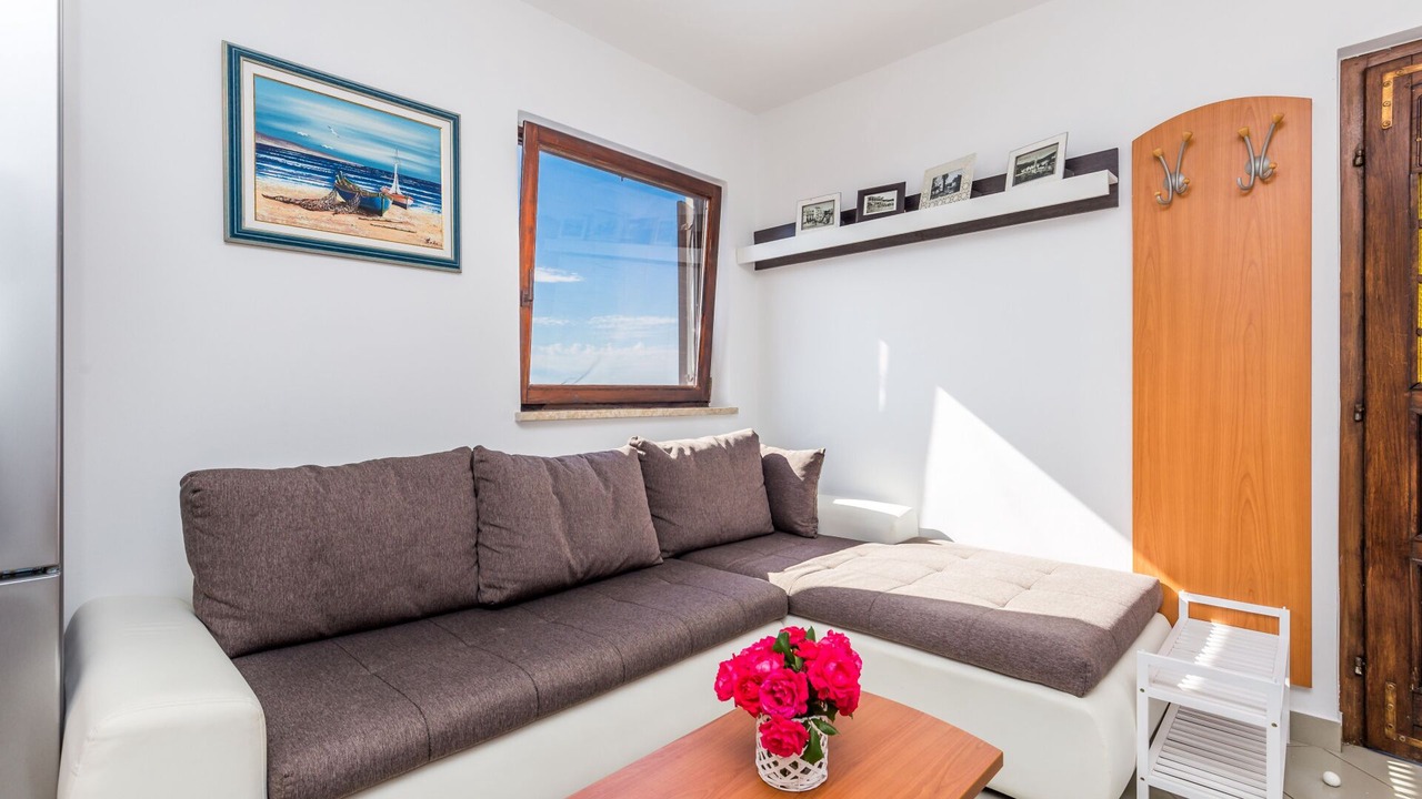 Photo of Livingroom in Sarsoni