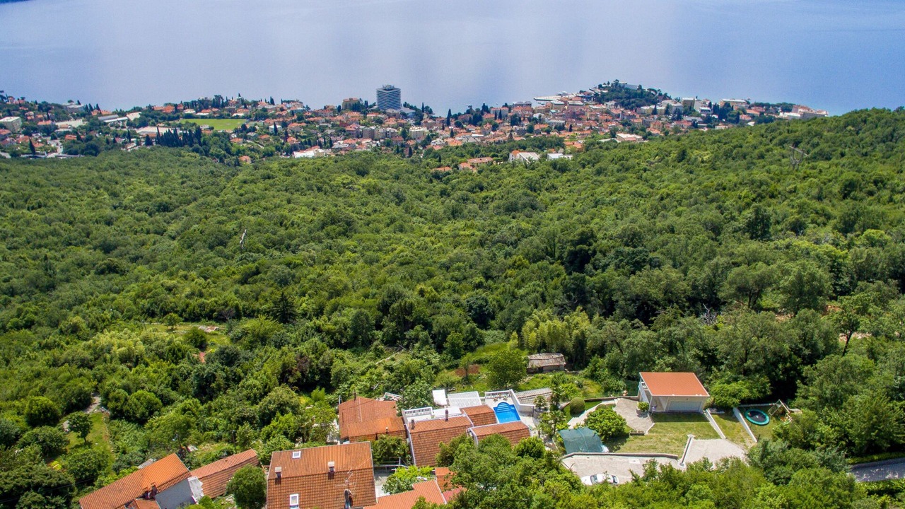 Photo of Outdoor in Sarsoni