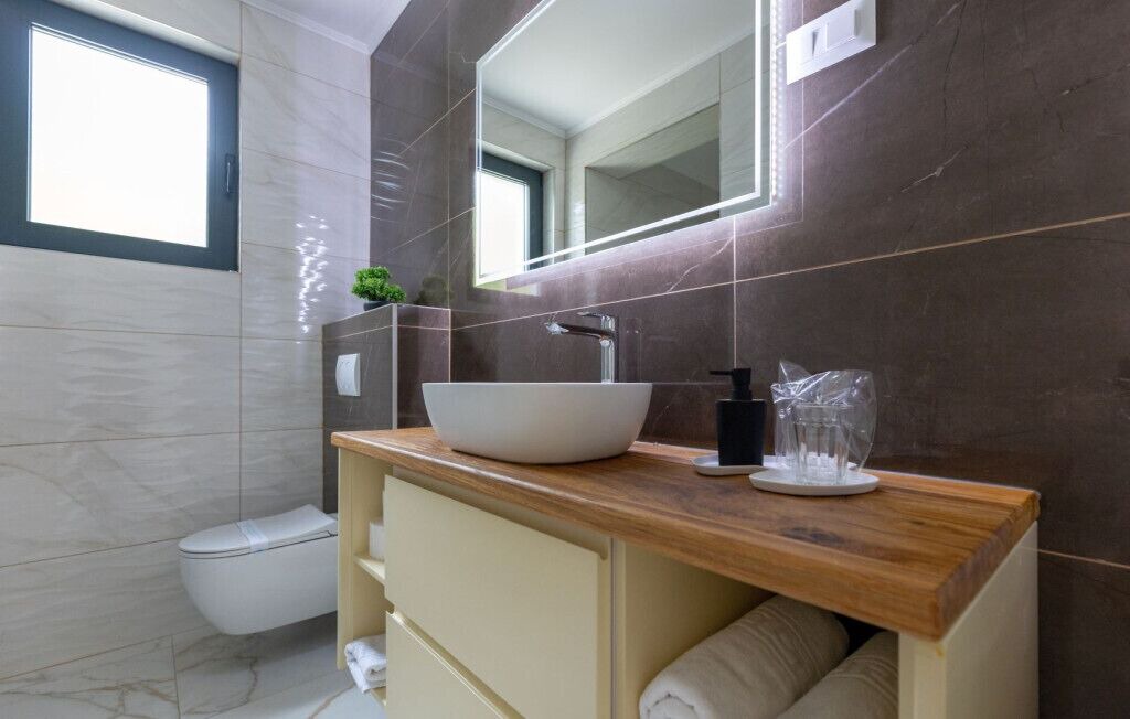 Photo of Bathroom in Blace