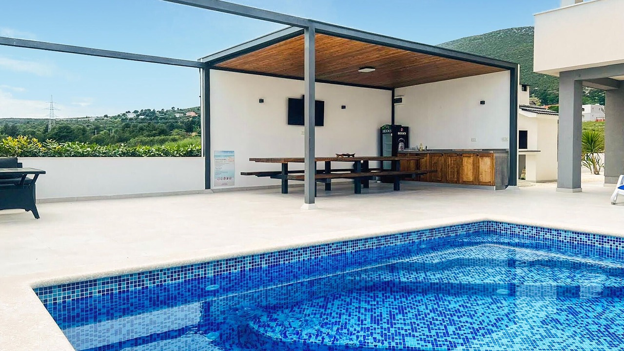 Photo of Outdoor in Rudine