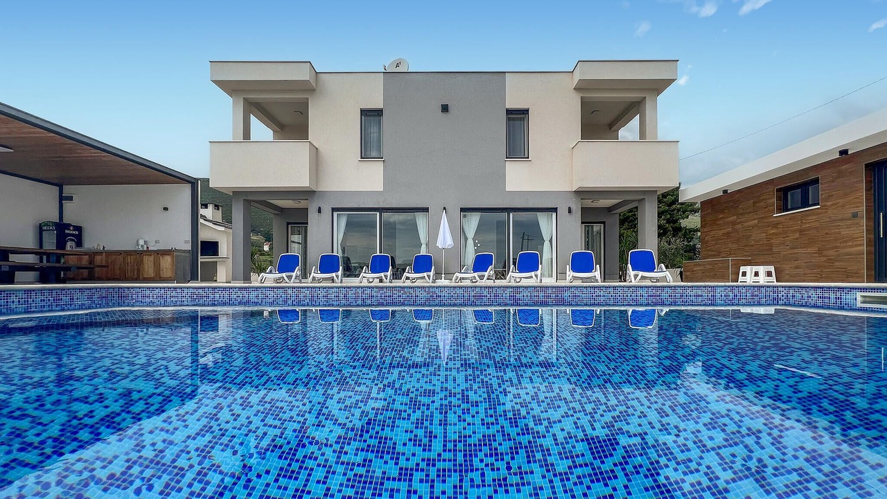 Photo of Outdoor in Rudine