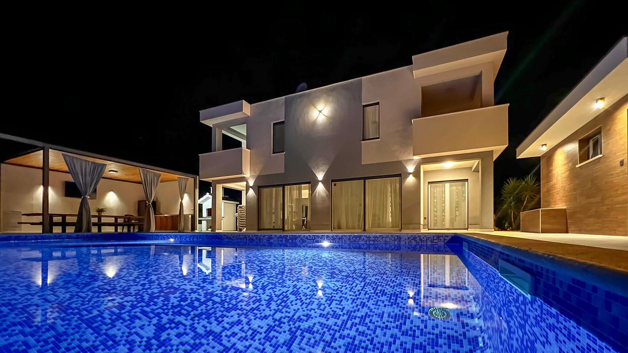 Photo of Outdoor in Rudine