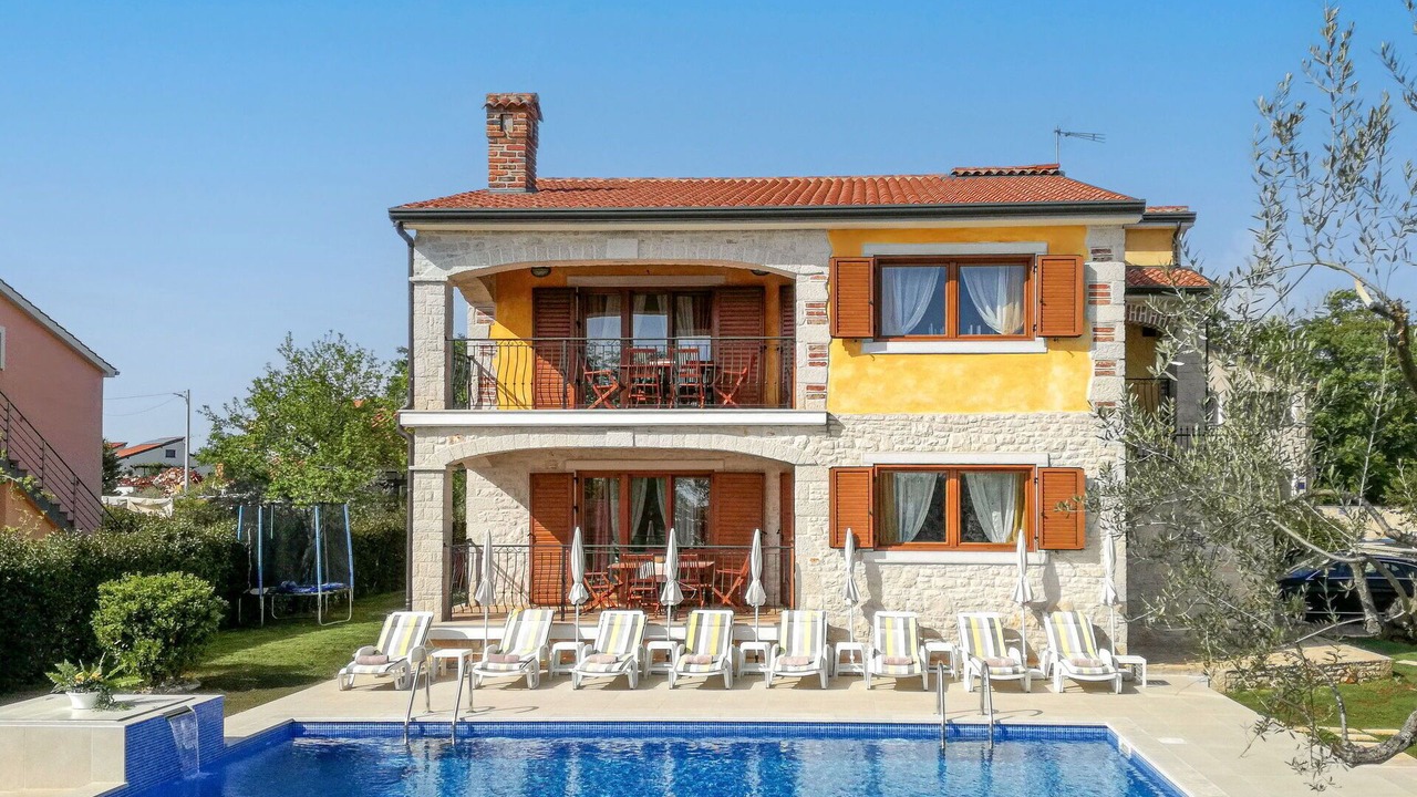 Photo of Outdoor in Buici