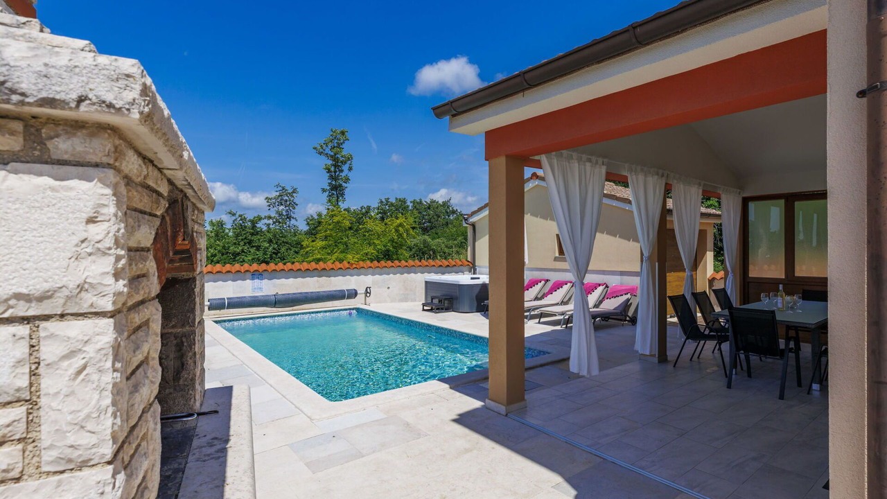 Photo of Outdoor in Pinezici