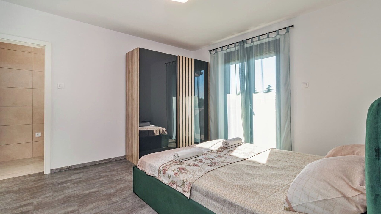 Photo of Others in Fazana