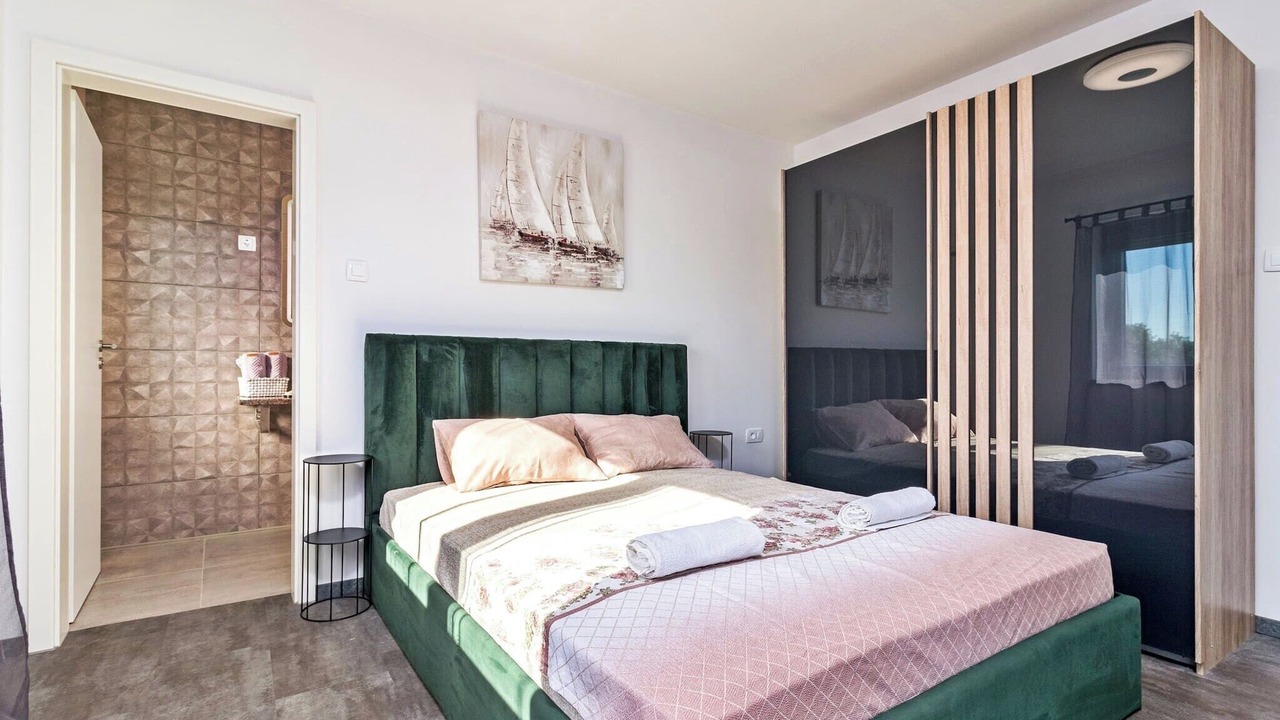 Photo of Others in Fazana