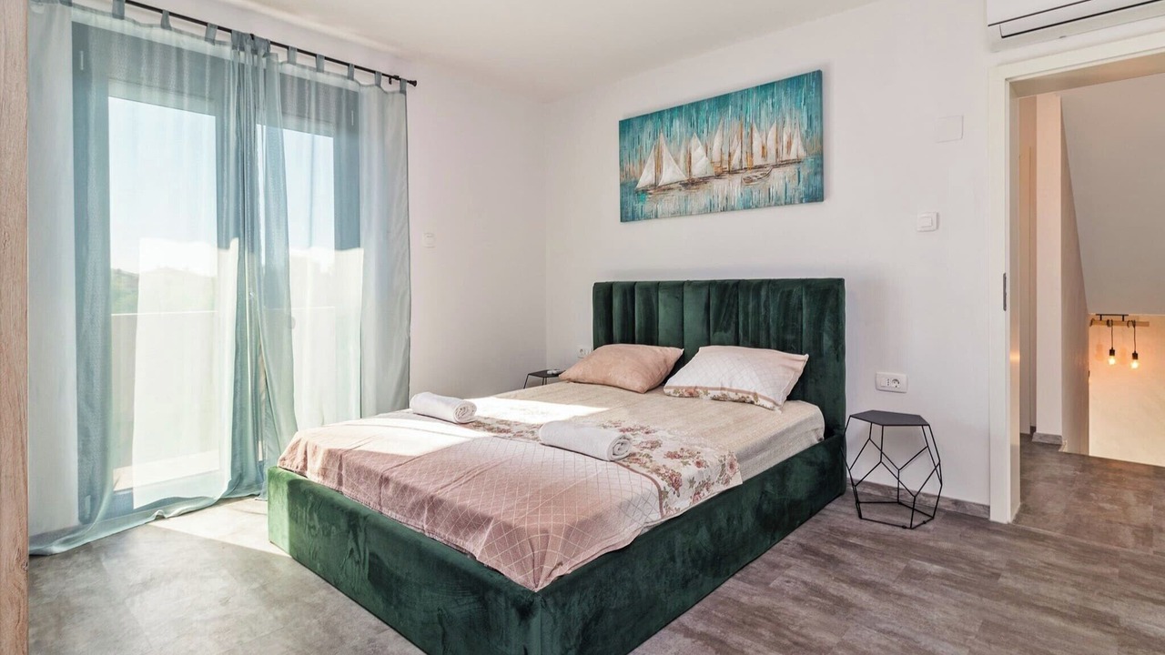 Photo of Others in Fazana