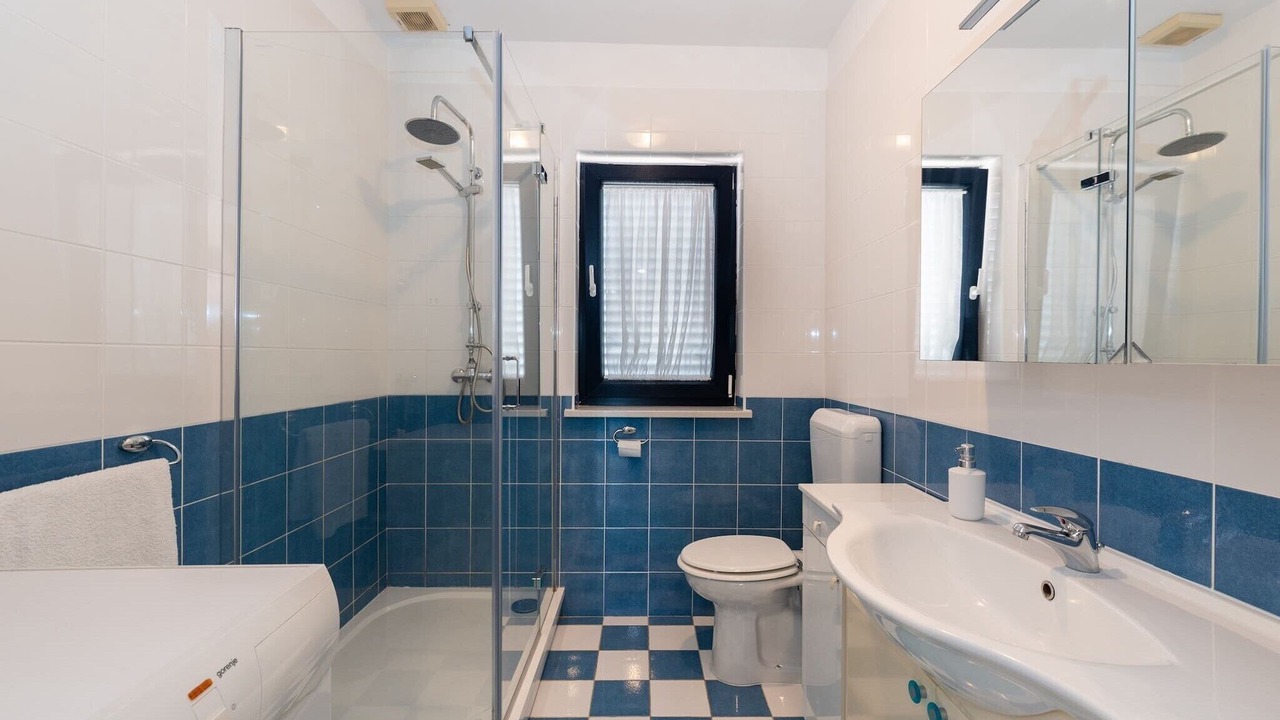 Photo of Bathroom in Ravni