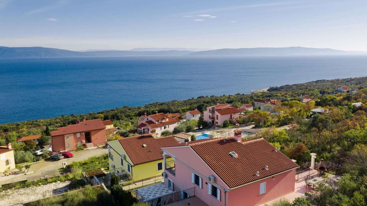 Photo of Outdoor in Ravni