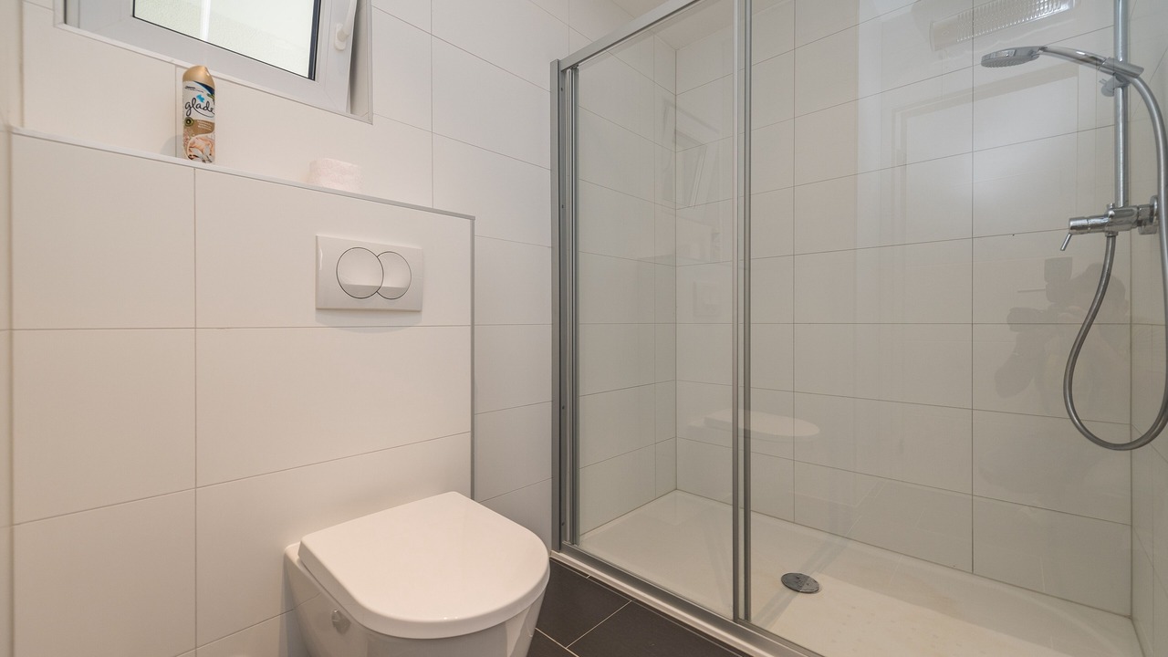 Photo of Bathroom in Lukoran