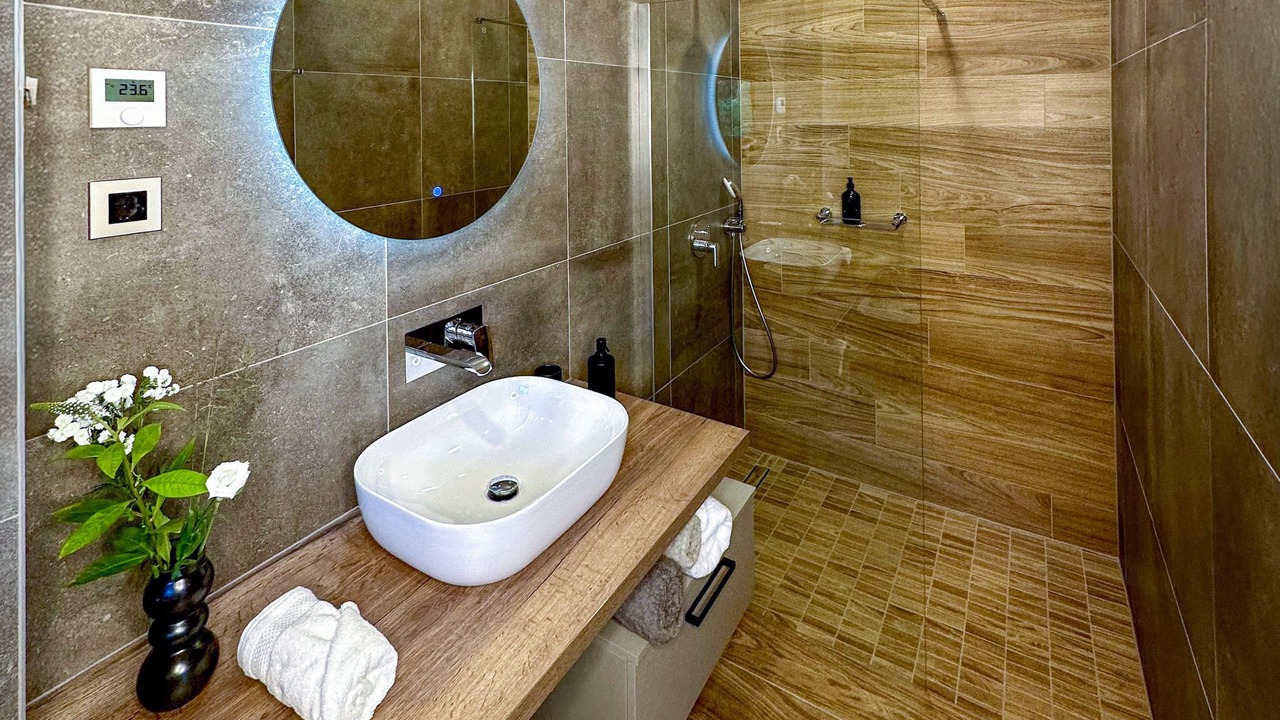 Photo of Bathroom in Obrs