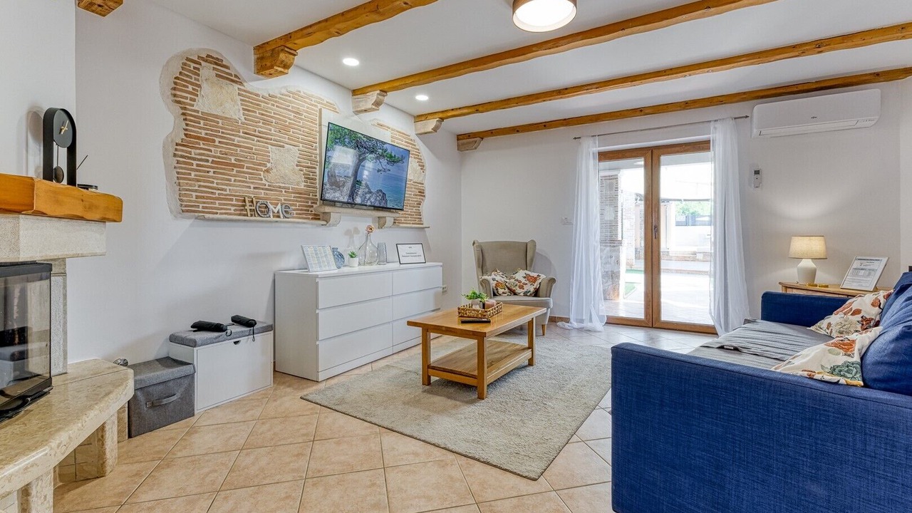 Photo of Livingroom in Vrznaveri