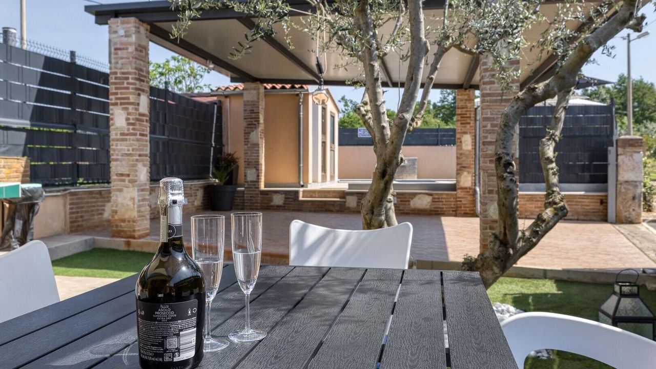 Photo of Outdoor in Vrznaveri