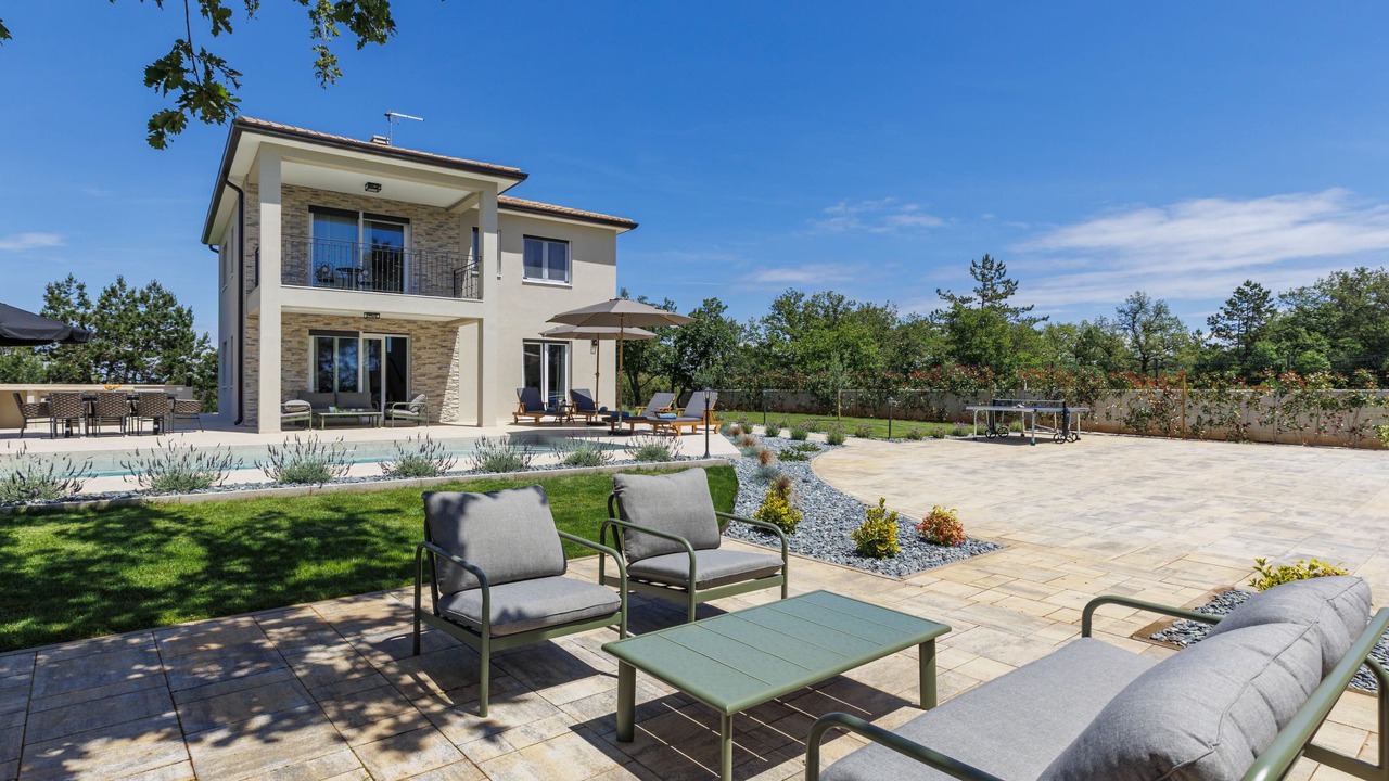 Photo of Others in Buje