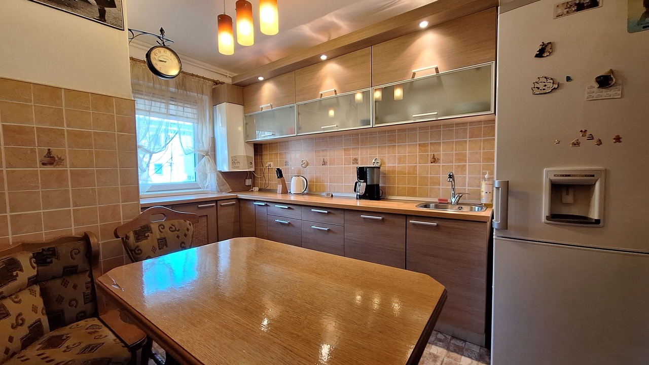 Photo of Kitchen in Center