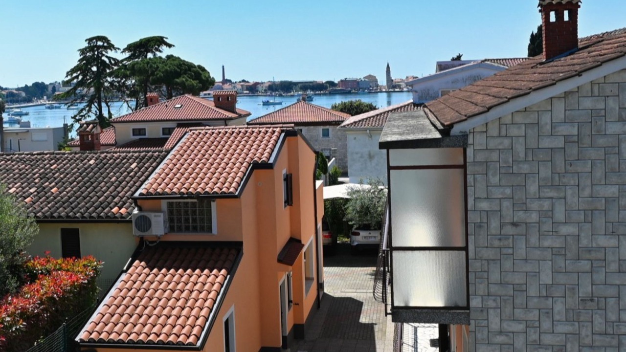 Photo of Outdoor in Murine