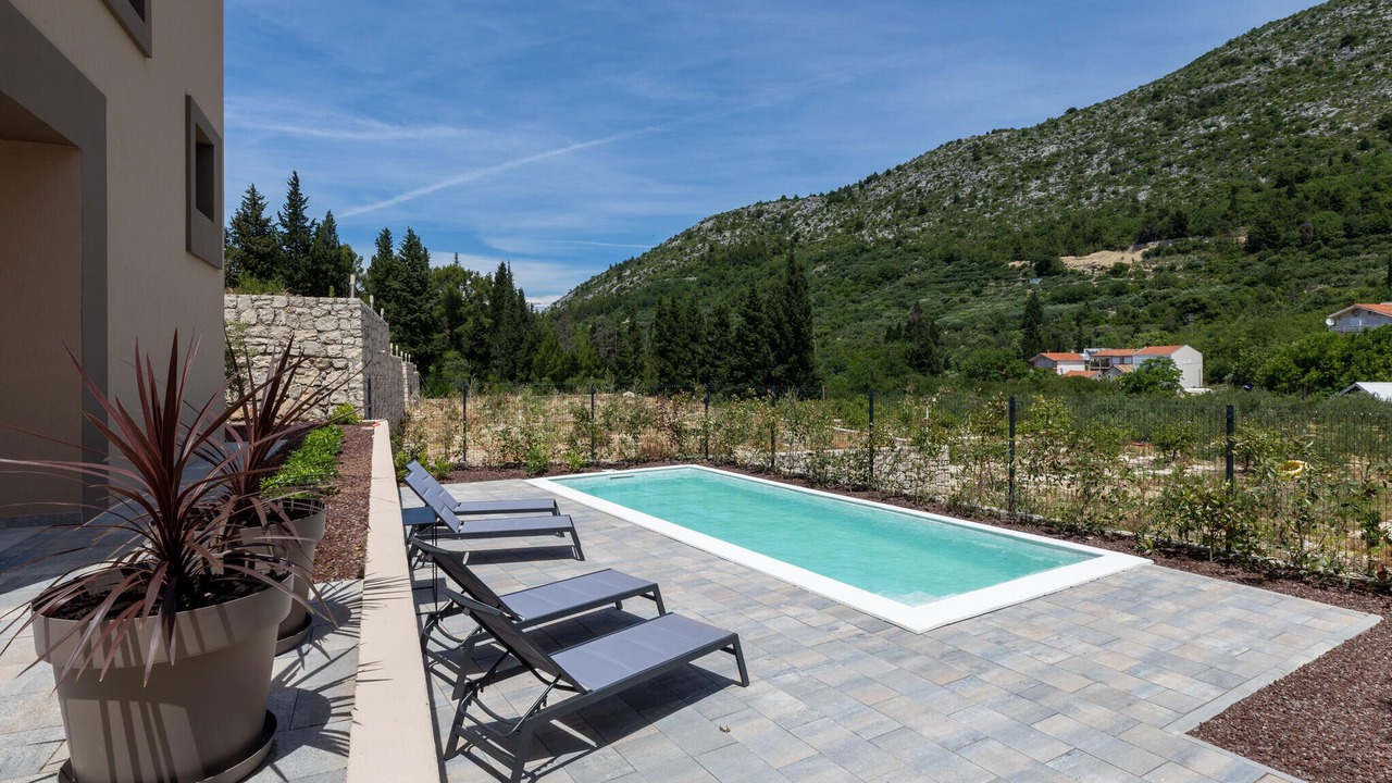 Photo of Outdoor in Kremena