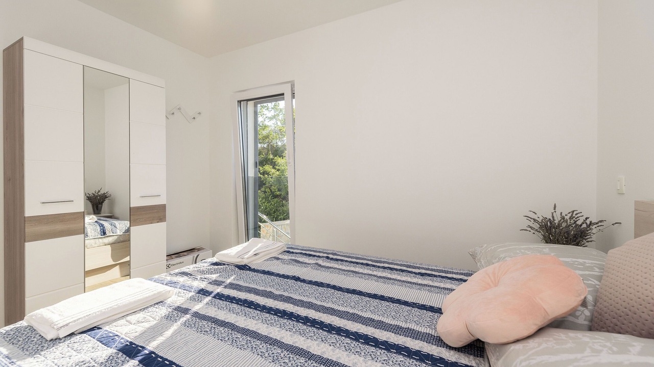 Photo of Bedroom in Lukoran