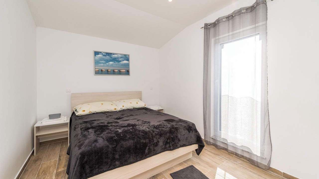 Photo of Bedroom in Lukoran