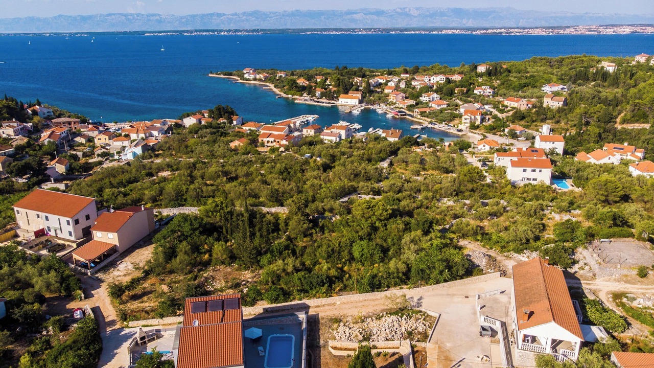 Photo of Outdoor in Lukoran