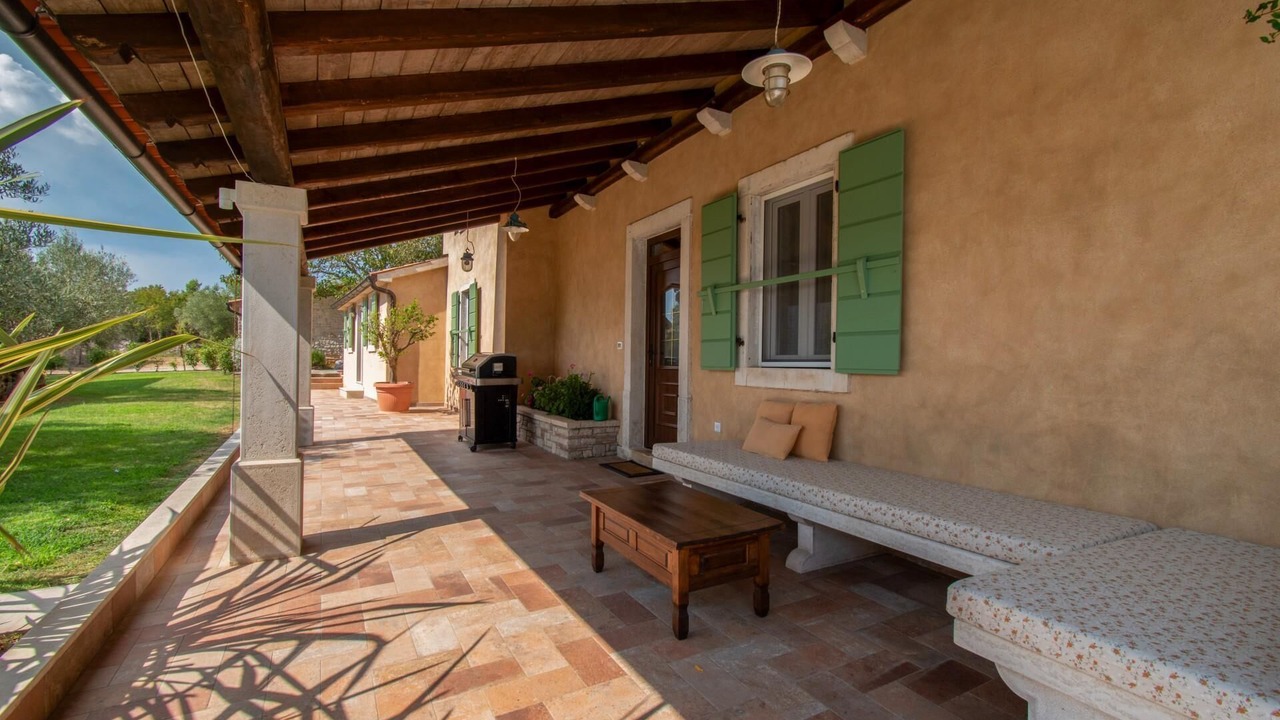 Photo of Patio Balcony in Trgetari
