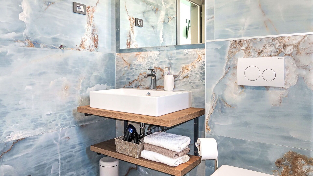 Photo of Bathroom in Gracisce