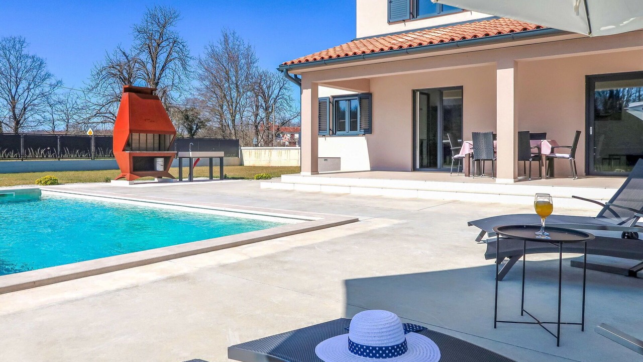 Photo of Outdoor in Gracisce