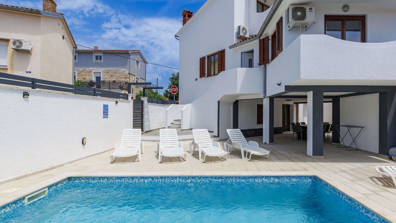 Photo of Patio Balcony in Jadreski