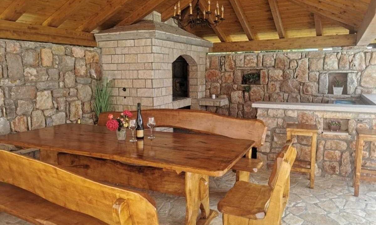 Photo of Outdoor in Oklaj