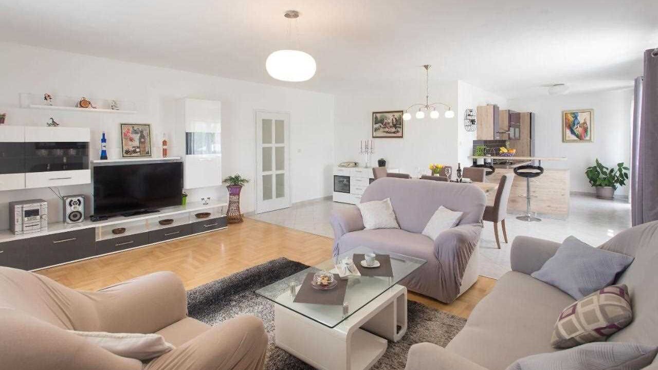 Photo of Livingroom in Oklaj