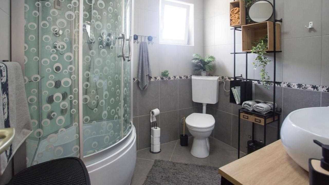 Photo of Bathroom in Oklaj