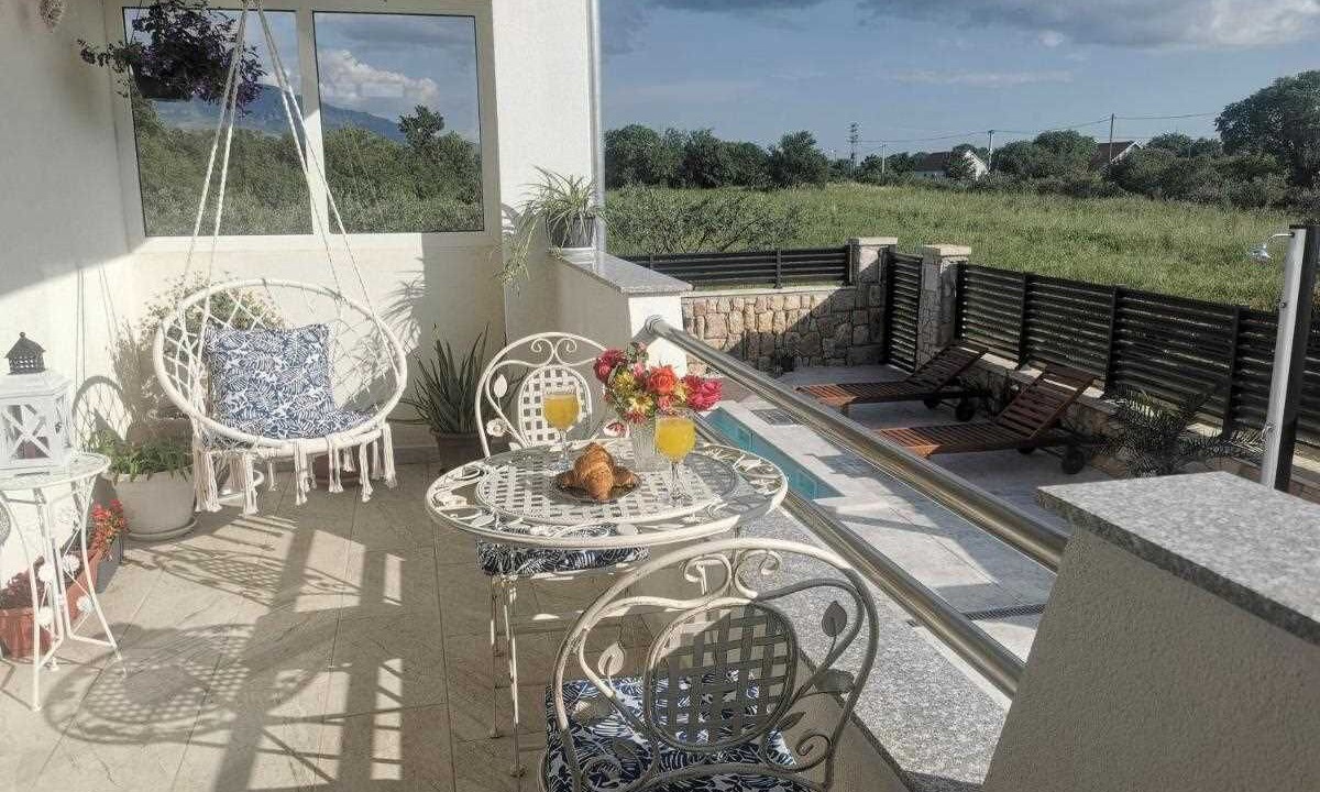 Photo of Outdoor in Oklaj
