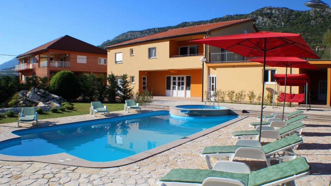 Photo of Outdoor in Dusina
