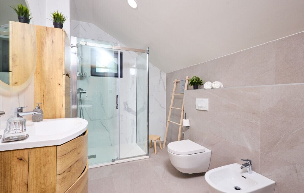 Photo of Bathroom in Severin