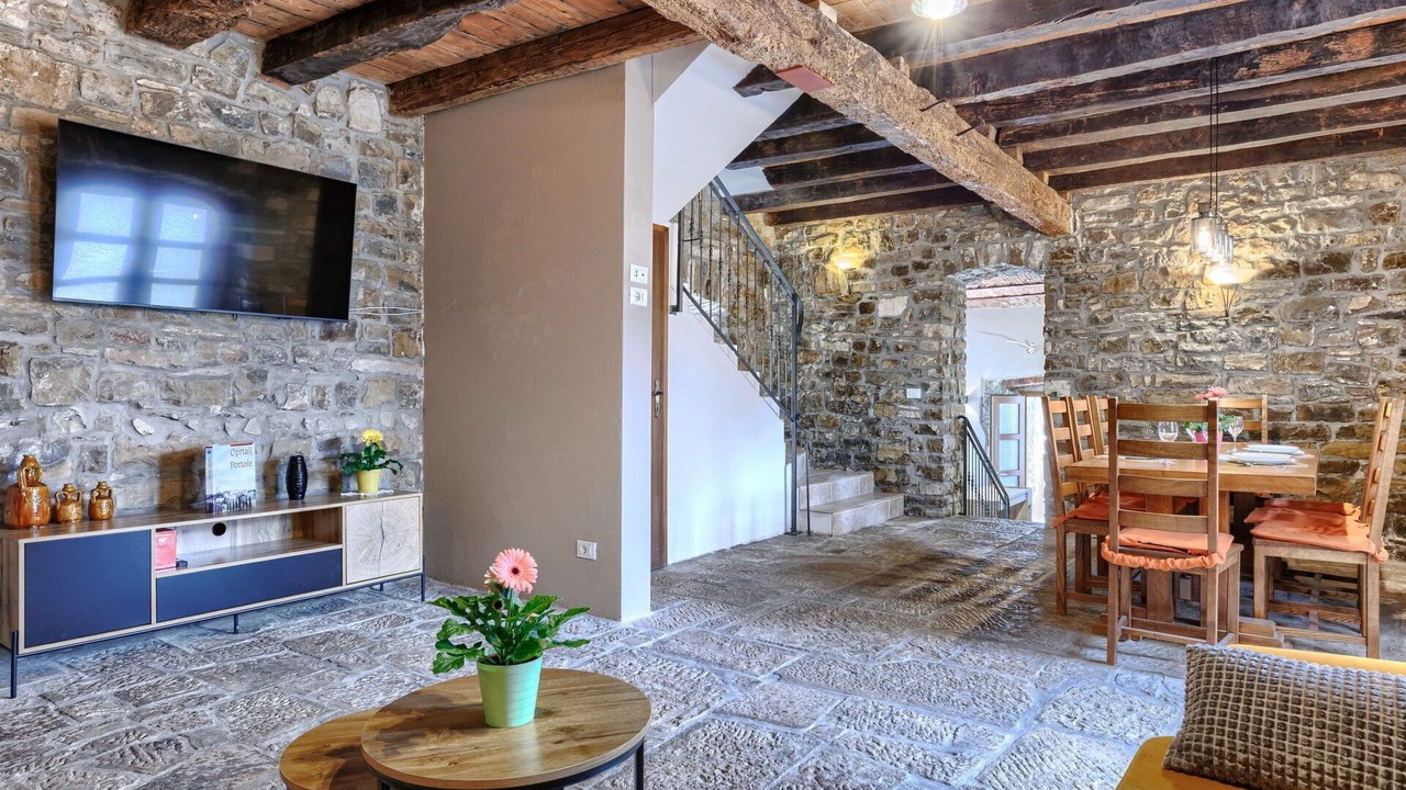Photo of Patio Balcony in Oprtalj