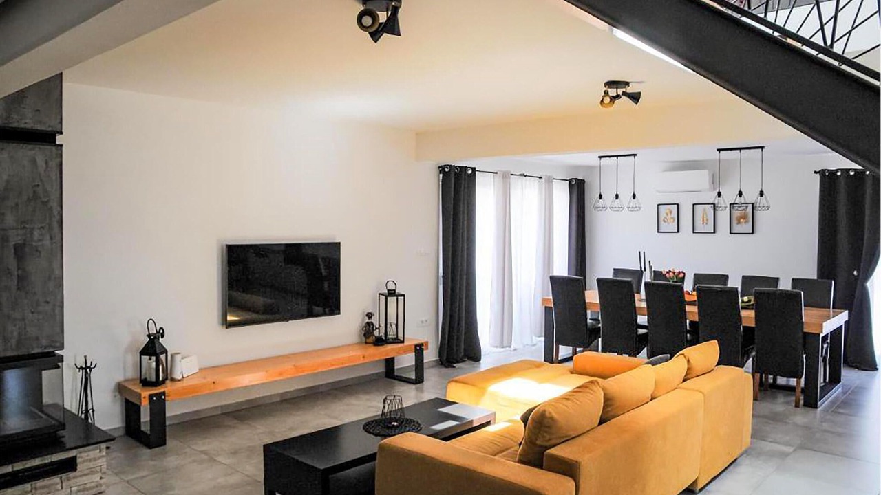 Photo of Bedroom in Santalezi