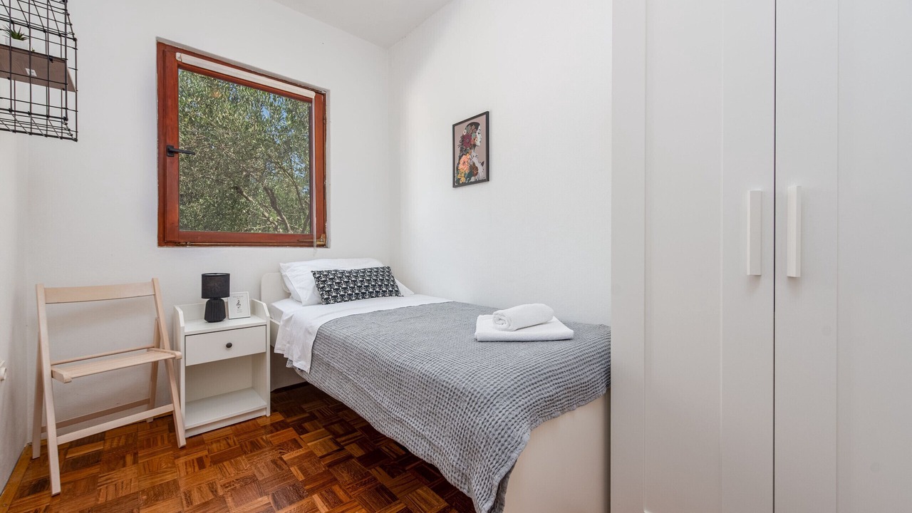 Photo of Bedroom in Kukljica