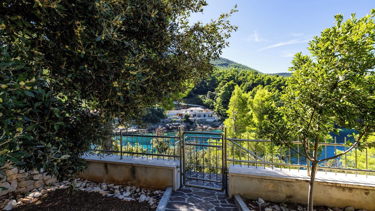 Photo of Outdoor in Blato
