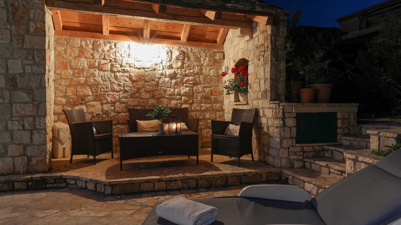 Photo of Patio Balcony in Cove Makarac (Milna)