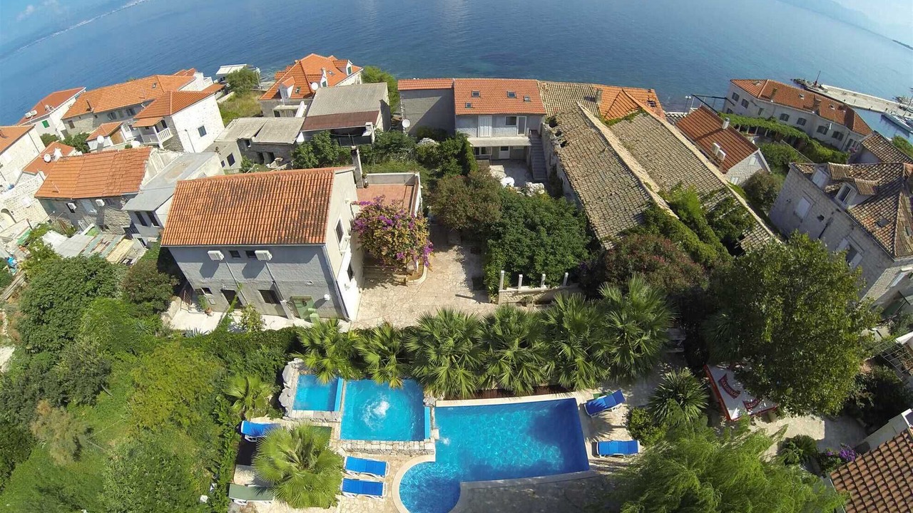 Photo of Outdoor in Cove Makarac (Milna)