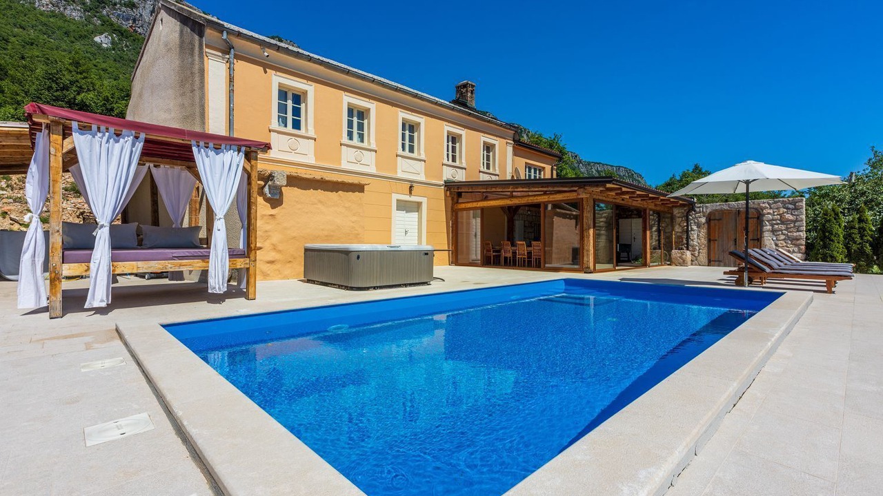 Photo of Outdoor in Bribir